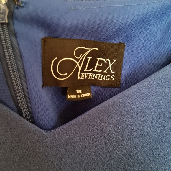 Alex Evenings ,size 16, Cobalt Blue, sleeveless gown, NWT - Picture 5 of 5